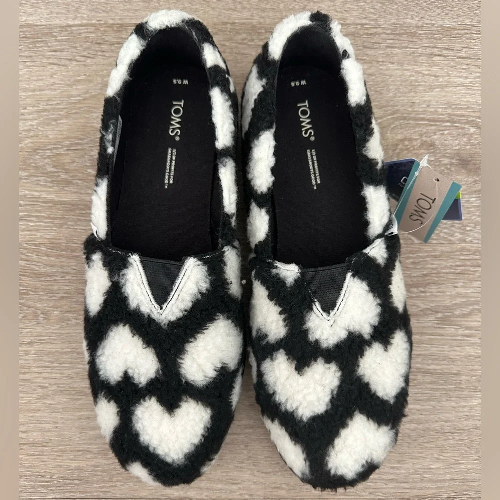 TOMS Alpargata Mallow Black Hearts Faux Shearling Slip-On Size 9.5 - Picture 5 of 12